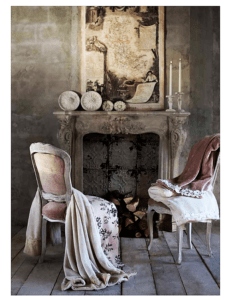 mobile antico con sedia shabby