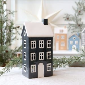 Casetta porta candela in ceramica "Chamonix House" Chic Antique H25 x 12.5 x 8.5