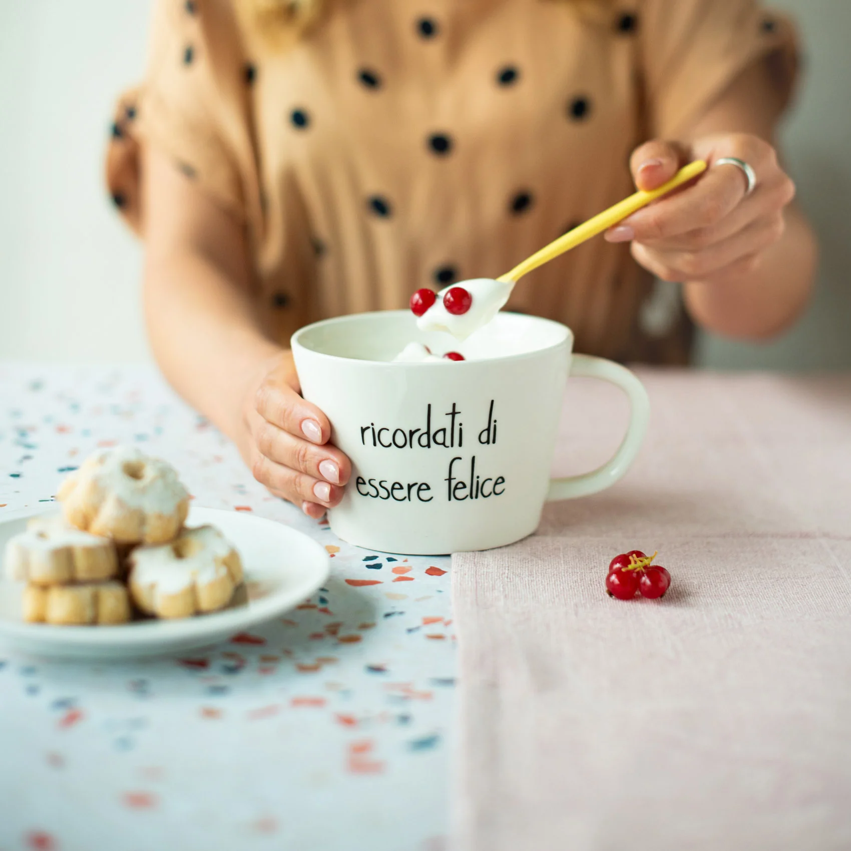 Tazza colazione "Ricordati di essere felice" Simple Day