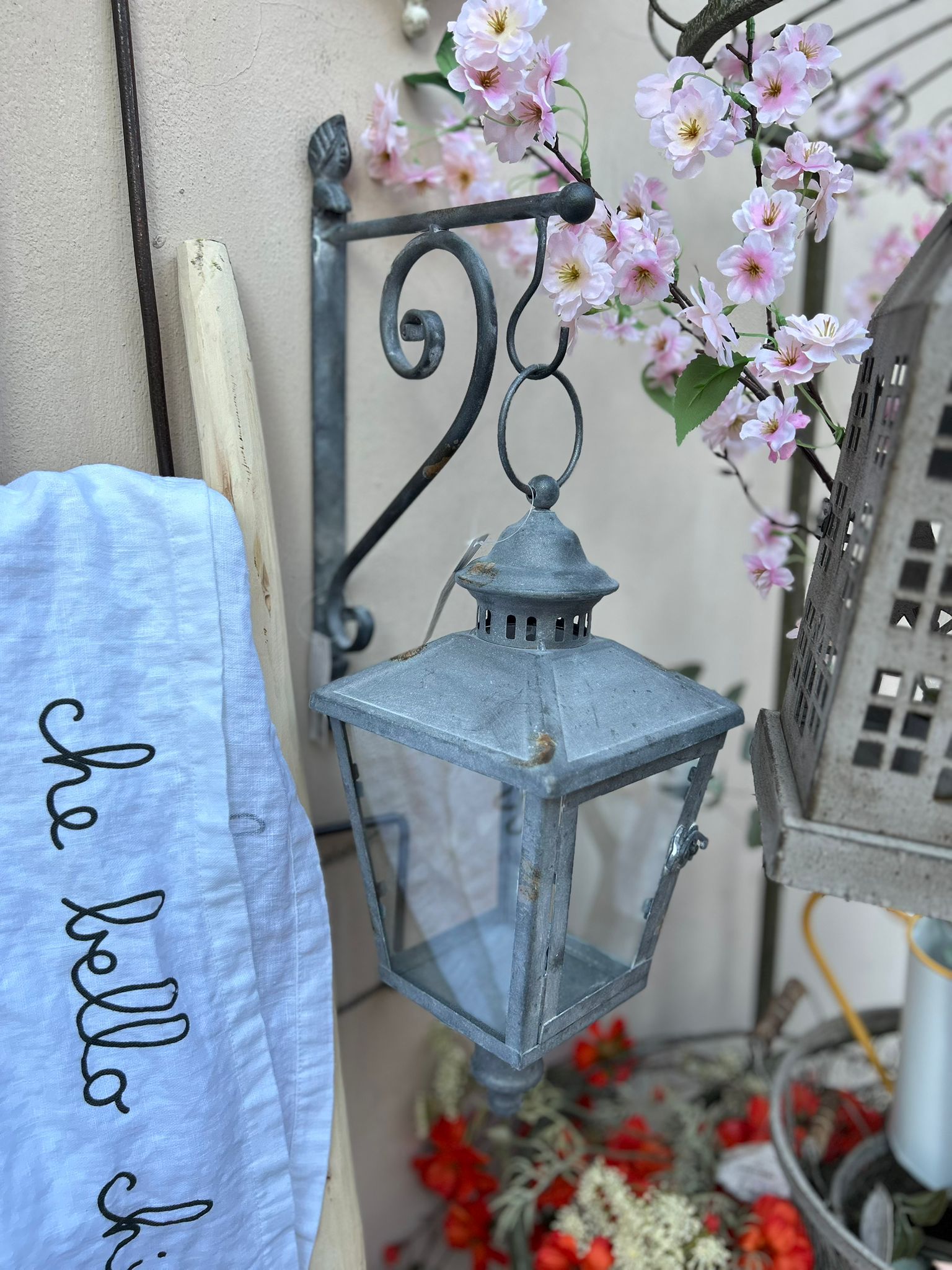 Lanterna con supporto in metallo