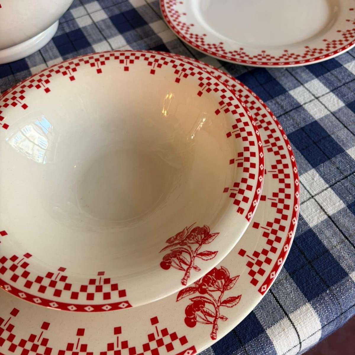 Servizio Piatti per 6 persone “Damier Rouge” – Comptoir de Famille