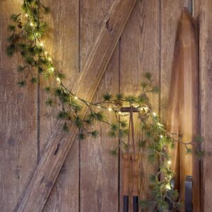 Ghirlanda luminosa a batteria con abete e pigne Chic Antique