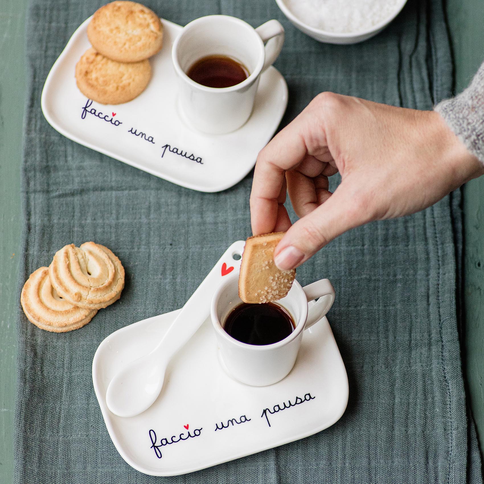 Set 2 Piattini per Tazze Espresso Faccio una pausa Simple Day