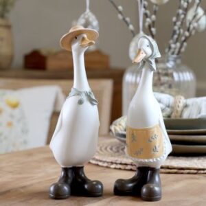 Set 2 oche con sciarpa e cappello Chic Antique bianche